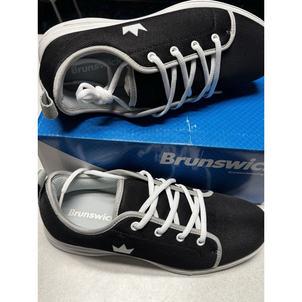 Women’s Bowling Shoes Size 8.5 Brunswick Soul Black NIB